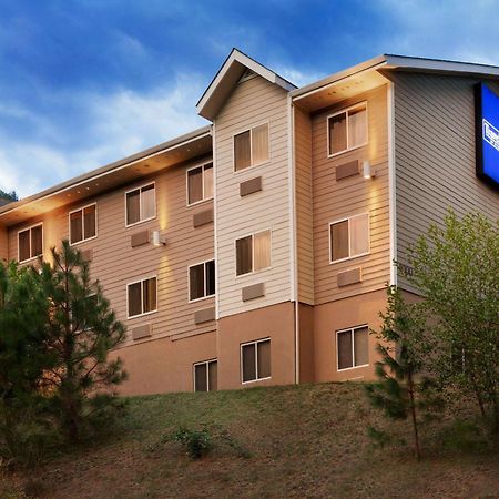 Travelodge By Wyndham Дансмьюир Экстерьер фото